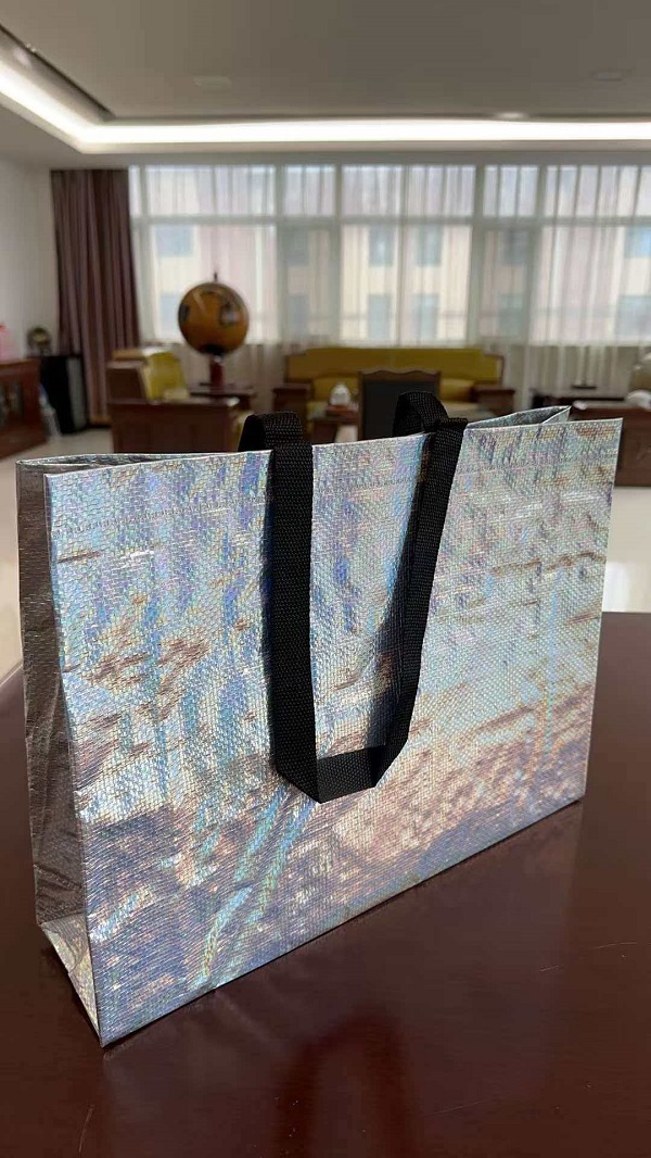 RGS PACKAGING:s nya Laser Film Woven Tote Bag