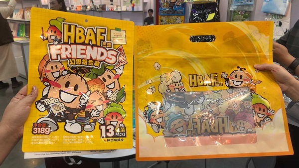 RGS-förpackning gör anpassade trekantsförseglade stående väskor med blixtlås